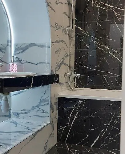 Apartamento 1 Bedroom On B. Khmelnytskogho - Centre Leópolis