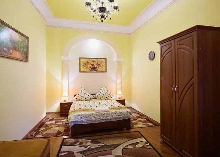 1 Bedroom On B. Khmelnytskogho - Centre * Leópolis