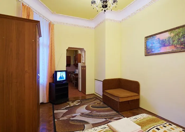 Apartamento 1 Bedroom On B. Khmelnytskogho - Centre *