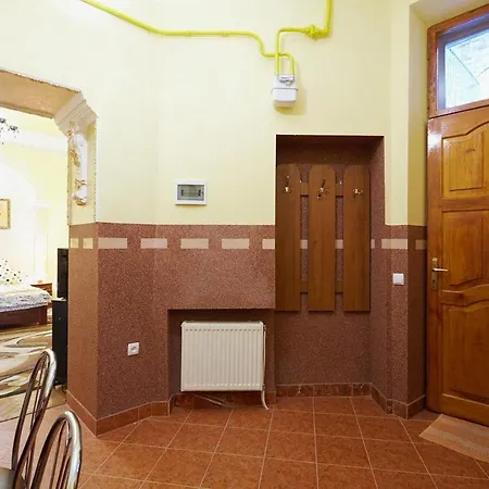 Apartmán 1 Bedroom On B. Khmelnytskogho - Centre